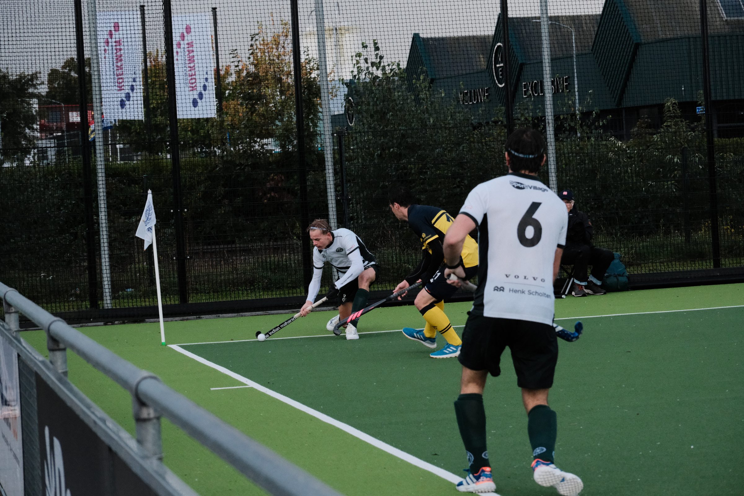MHC De Mezen H1