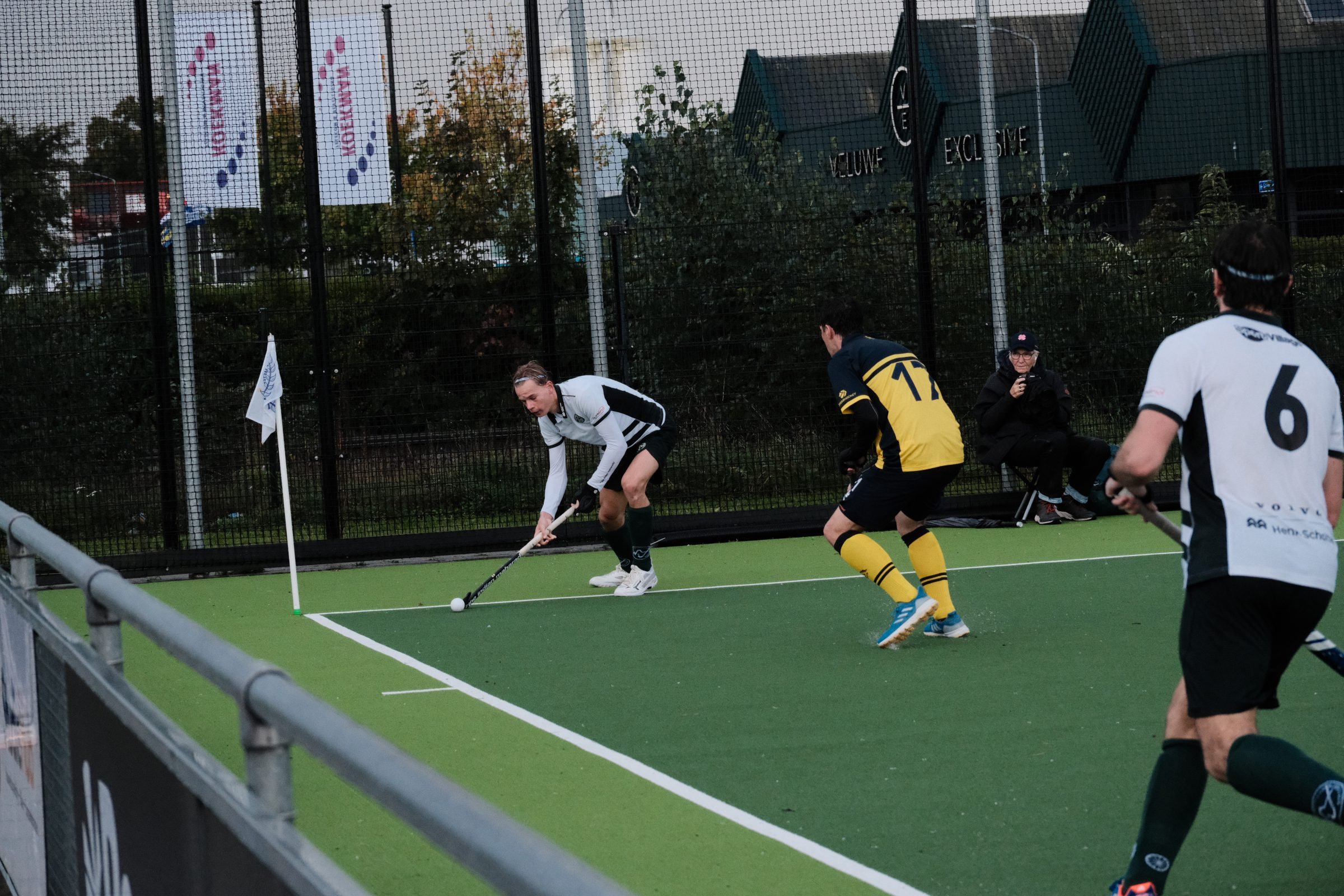 MHC De Mezen H1